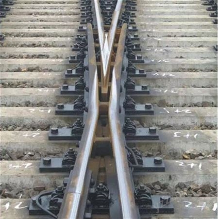 钢轨 组合式辙叉 操作简单强度高维护便捷运行平稳