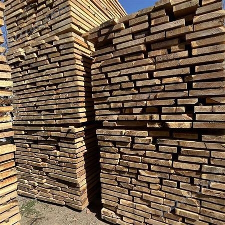 景弘定制各种规格榆木烘干板材 优质原材料供应